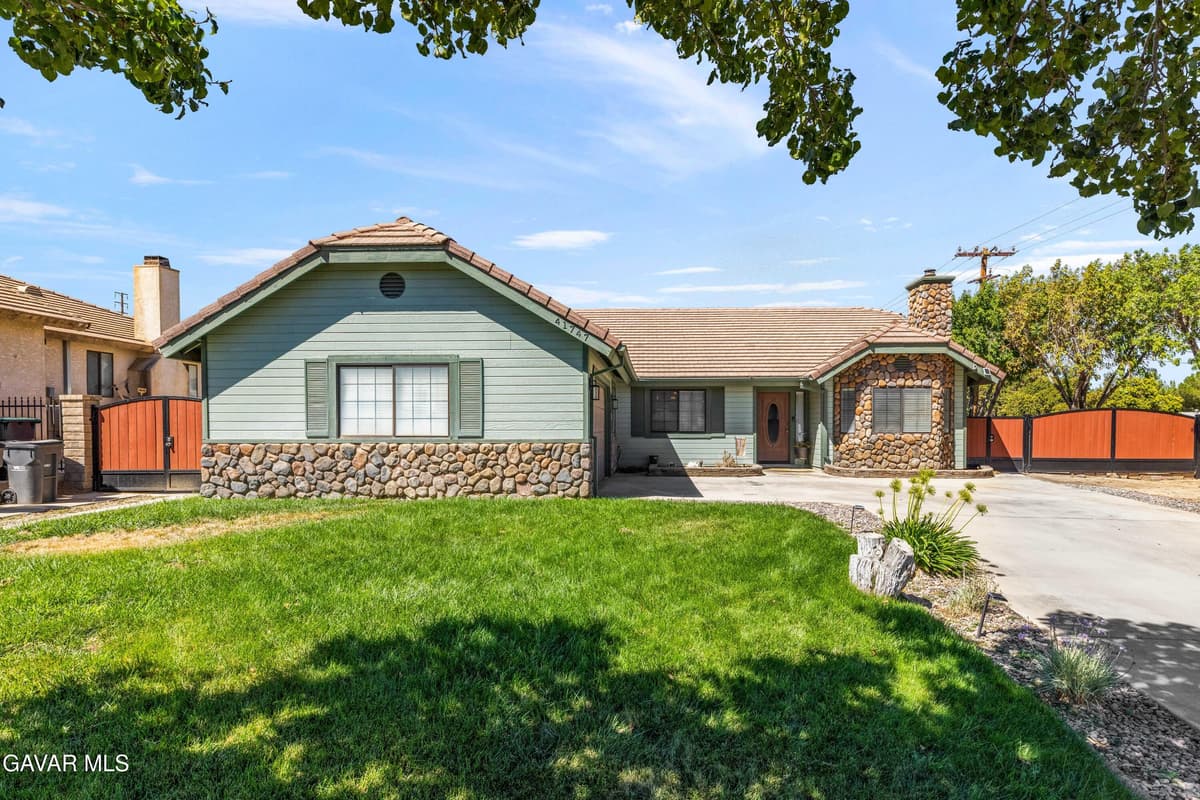 41747 Crispi Lane