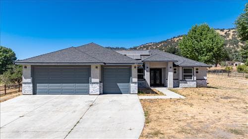 28551 Bear Valley Road