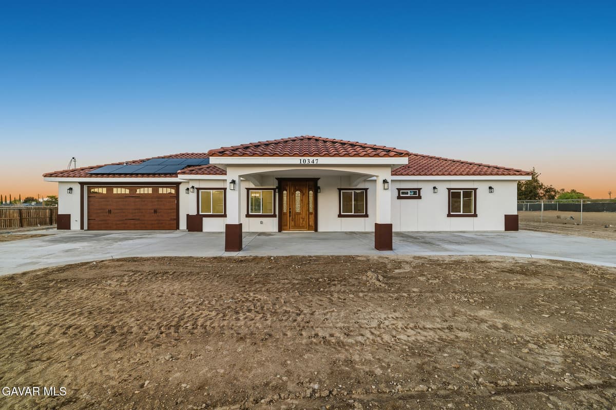 10347 E Avenue R-12