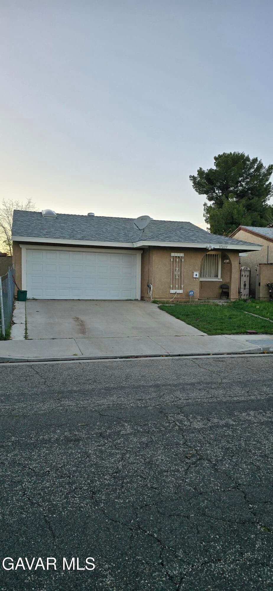 37633 E 29th Street