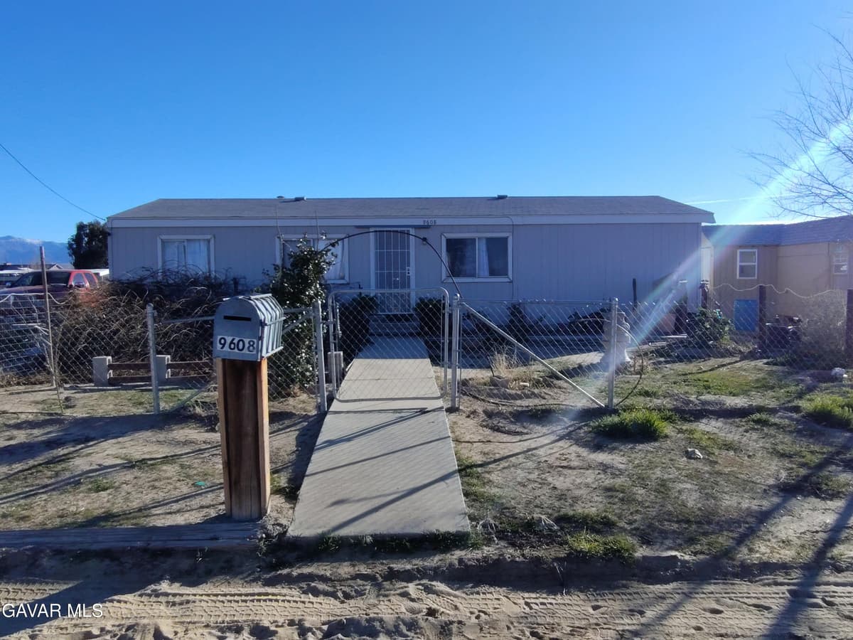 9608 E Ave. Q-12