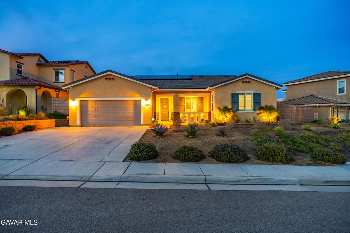 4029 Bridle Ct Court