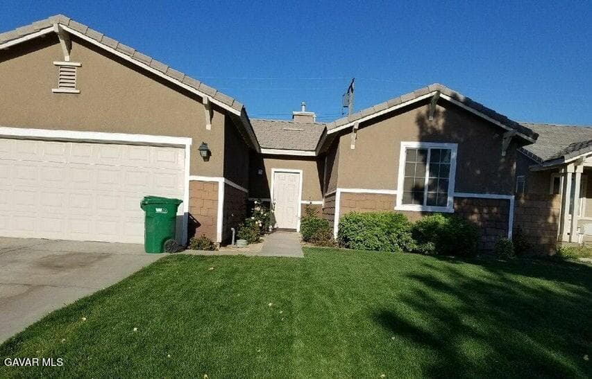 45502 Stanridge Avenue