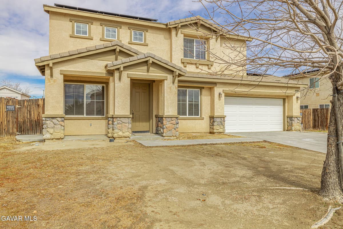 3237 Summer Breeze Avenue