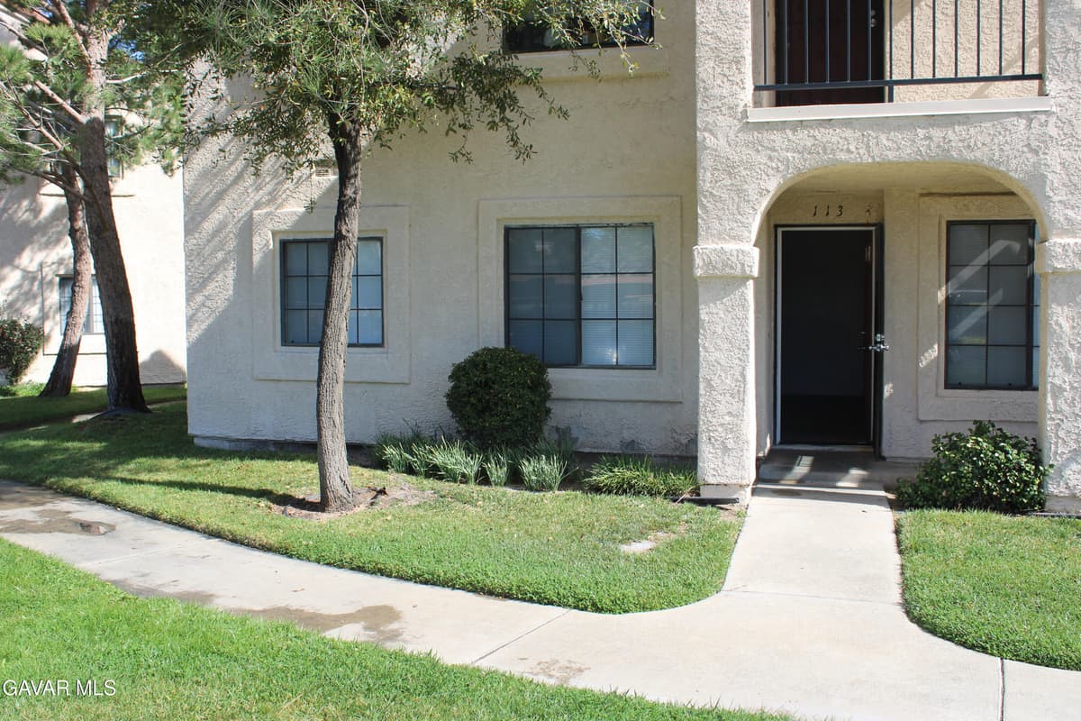 2554 Olive Drive