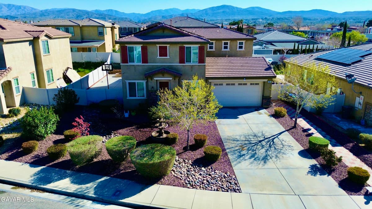 5212 Riley Court