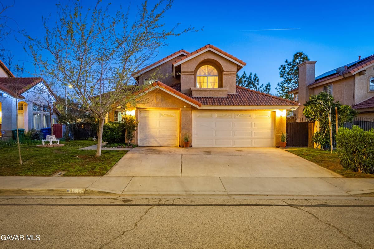 1806 E Mesa Drive