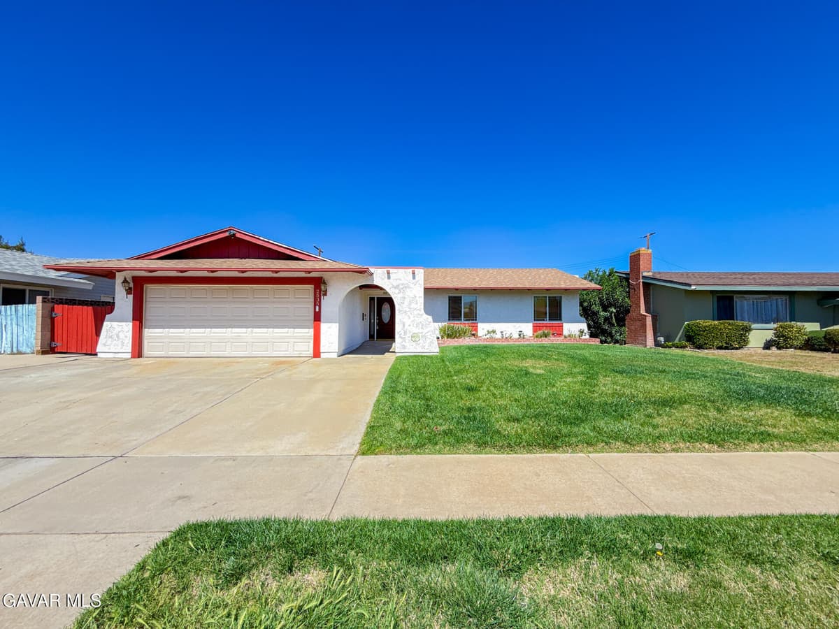 2535 E Avenue R-3