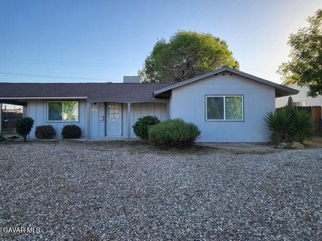 325 Oak Fair Way