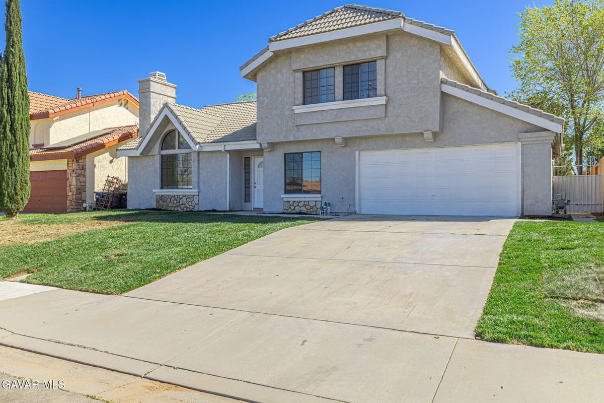 42520 W 52nd Street — photo 3