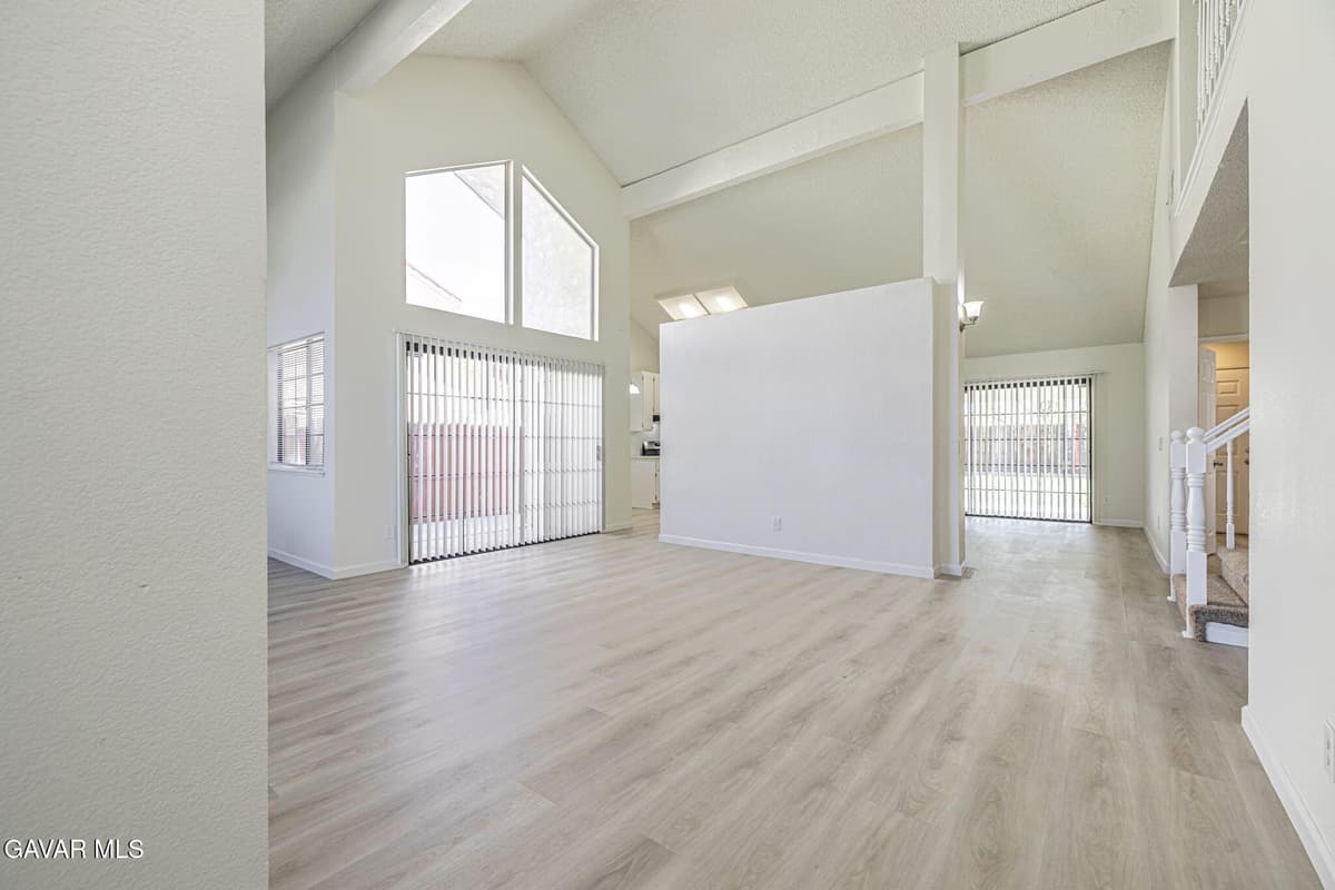 42520 W 52nd Street — photo 7