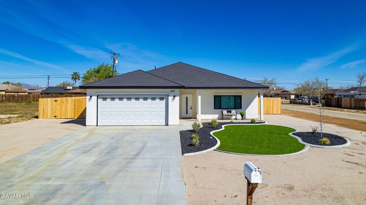 8337 Viburnum Avenue