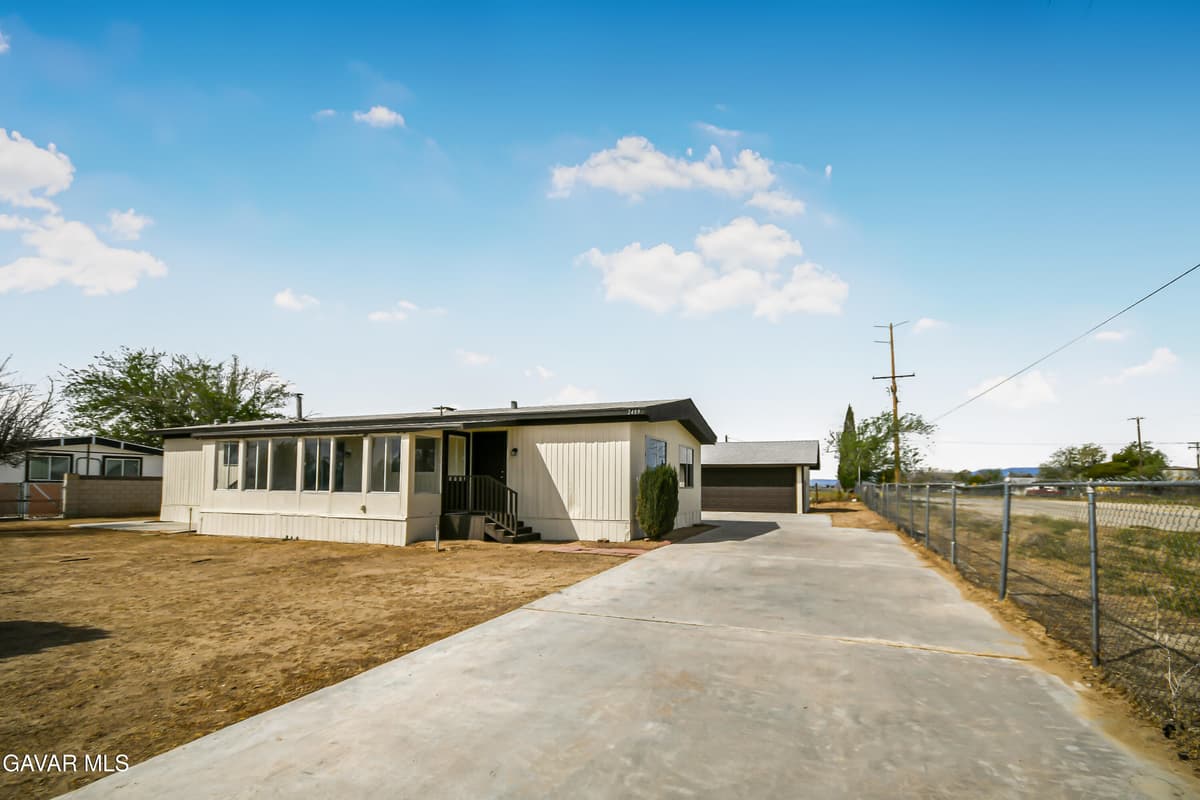 2489 W 55th Street