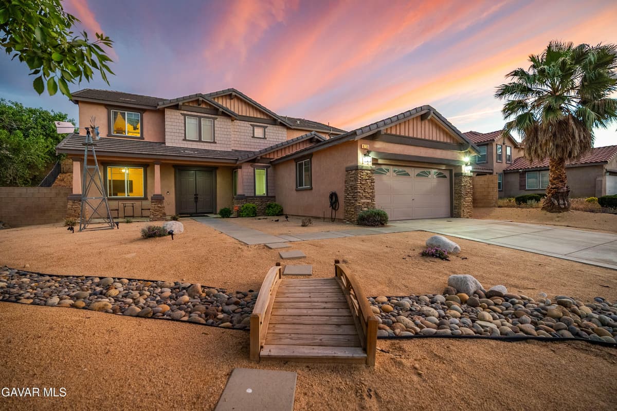 6736 Miramar Lane