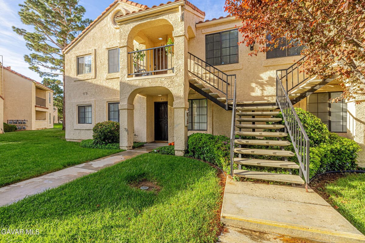 2554 Olive Drive
