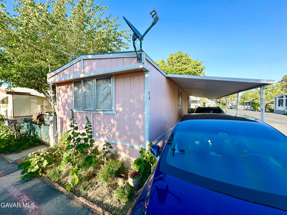 3753 E Avenue I