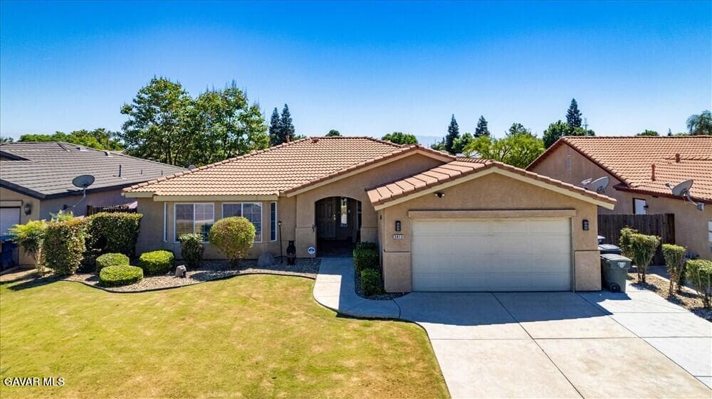 5813 Ragusa Lane