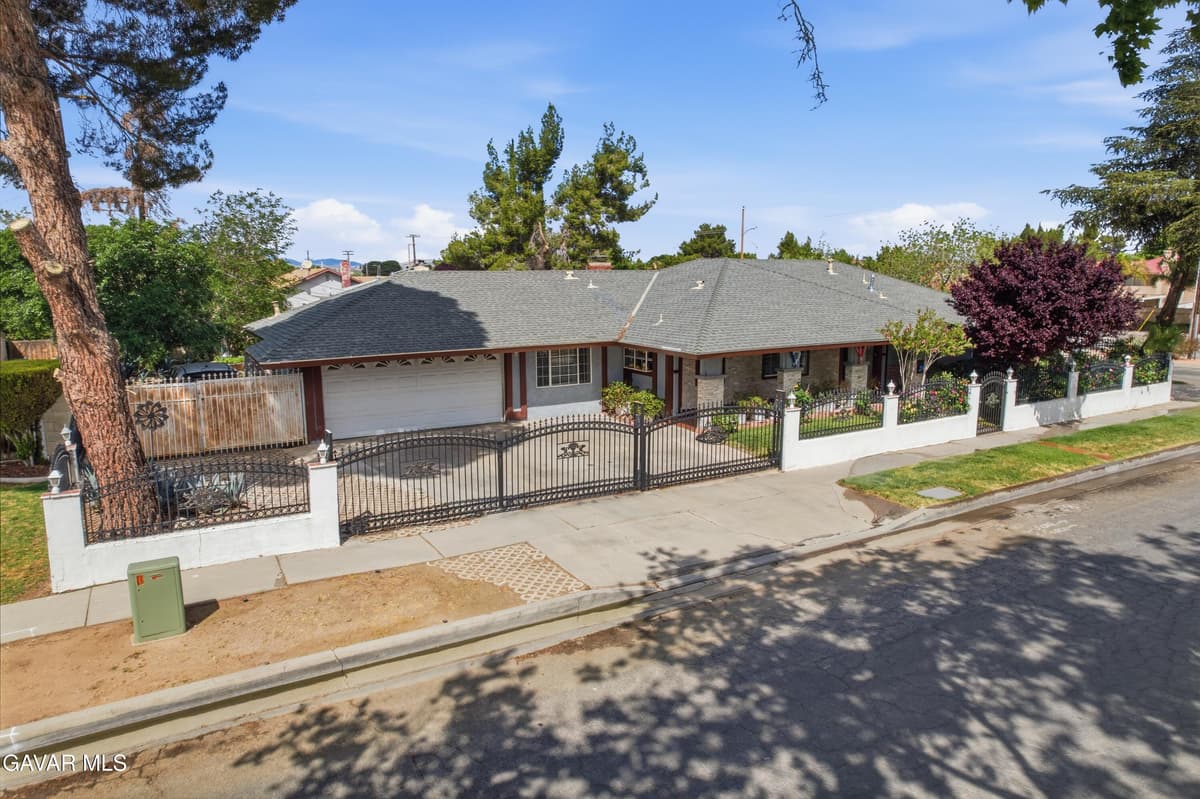 37945 26th Street