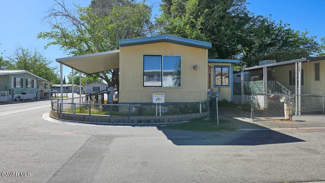 45800 Challenger Way