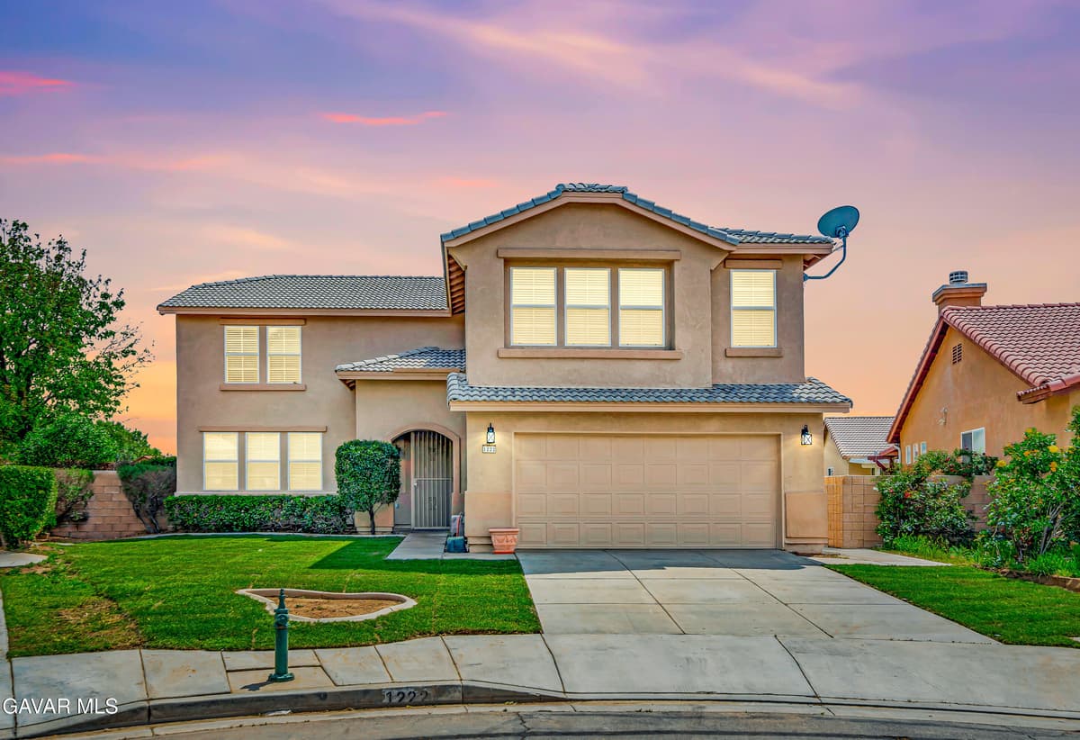 1222 W Avenue H 7