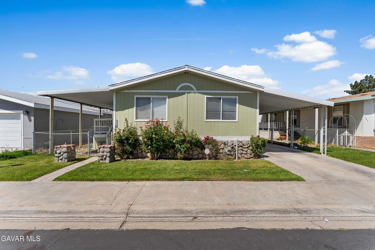 1501 E Avenue I