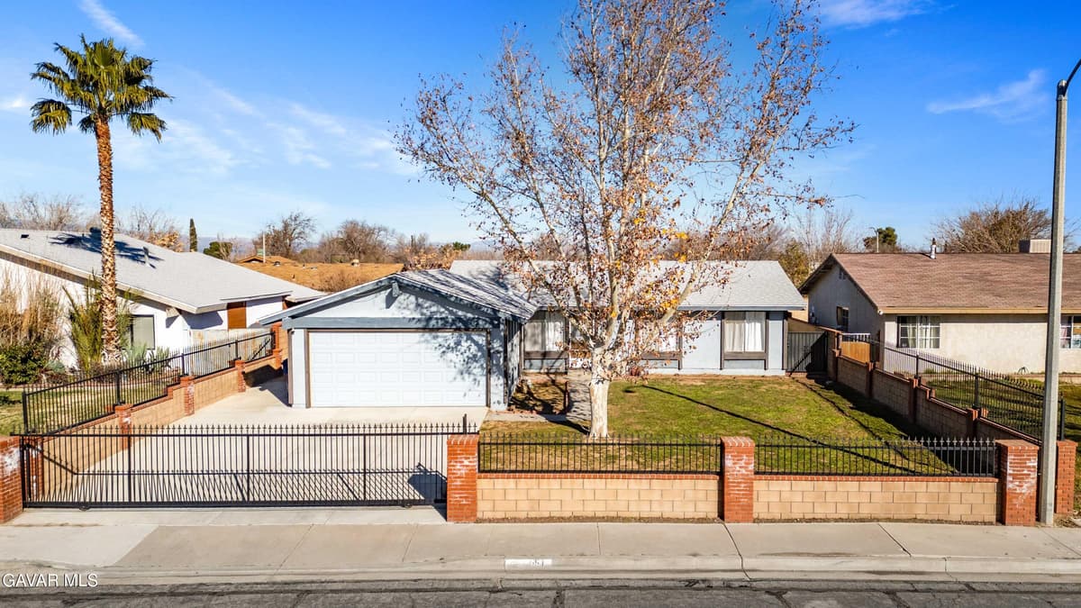 3651 W Avenue K-15