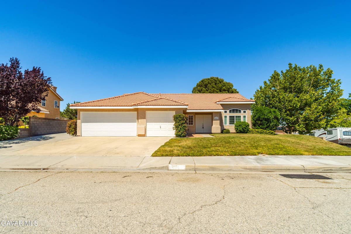 4527 Brisa Drive