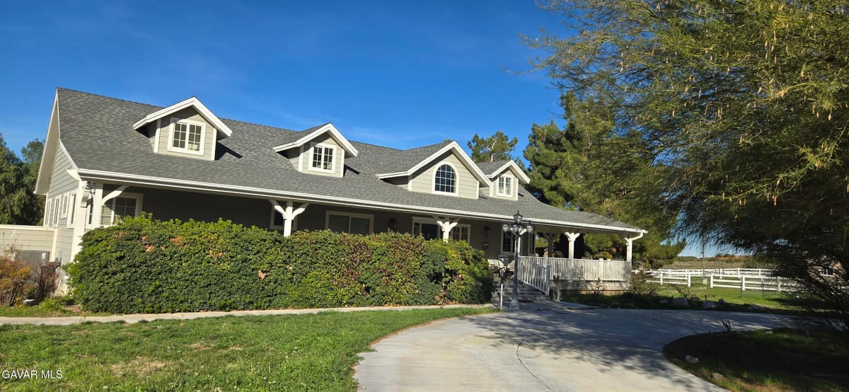 36300 Sierra Highway