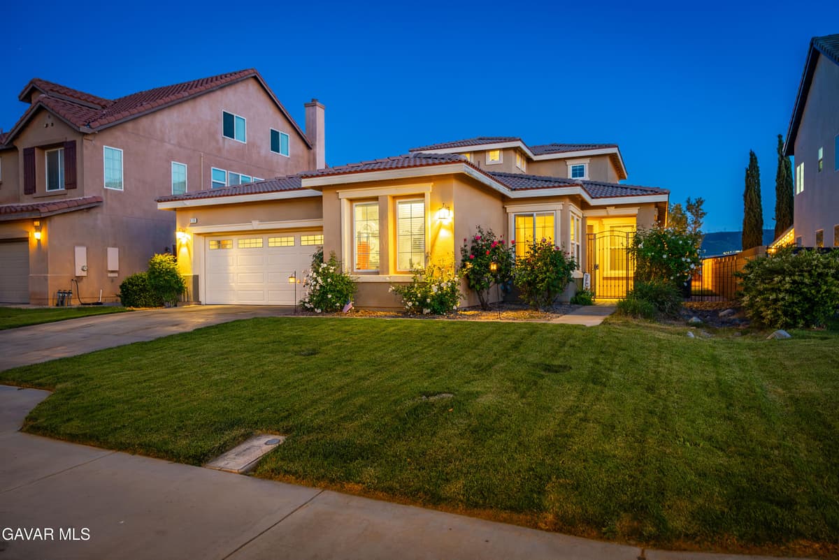 6100 W Ave K 10