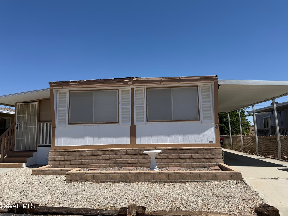 3303 Sierra Highway