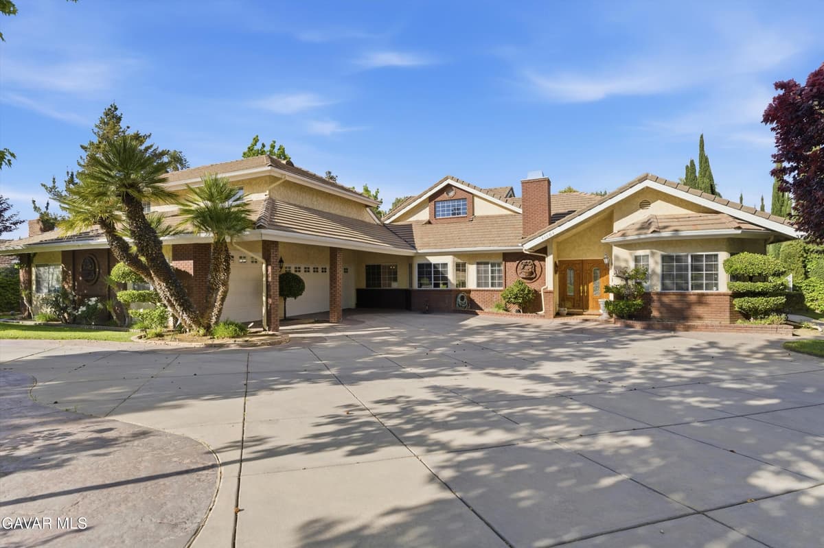 41504 Mission Drive — photo 3