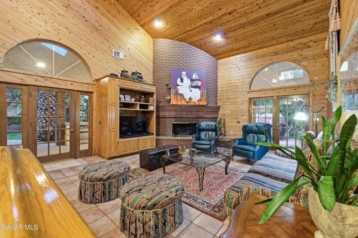 41504 Mission Drive — photo 8