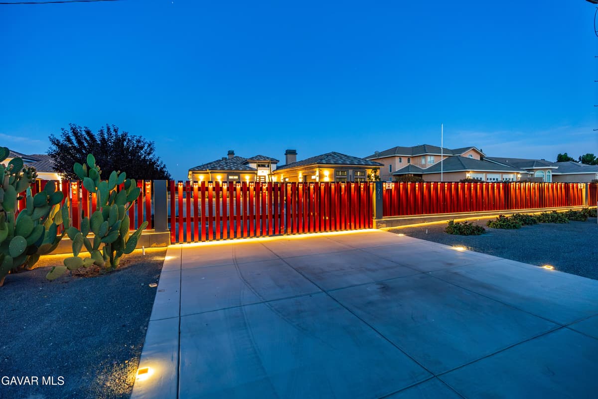 42720 W 23rd Street — photo 5