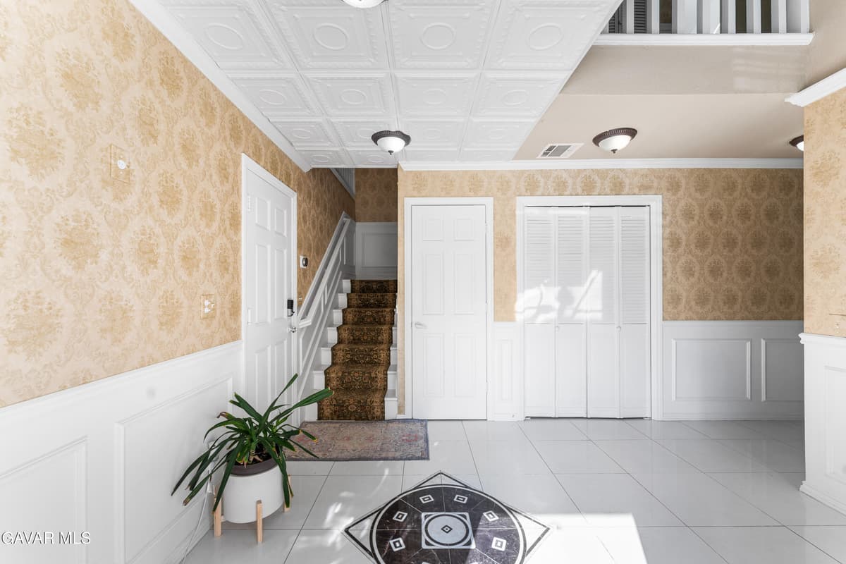 5641 Hickory Street — photo 4