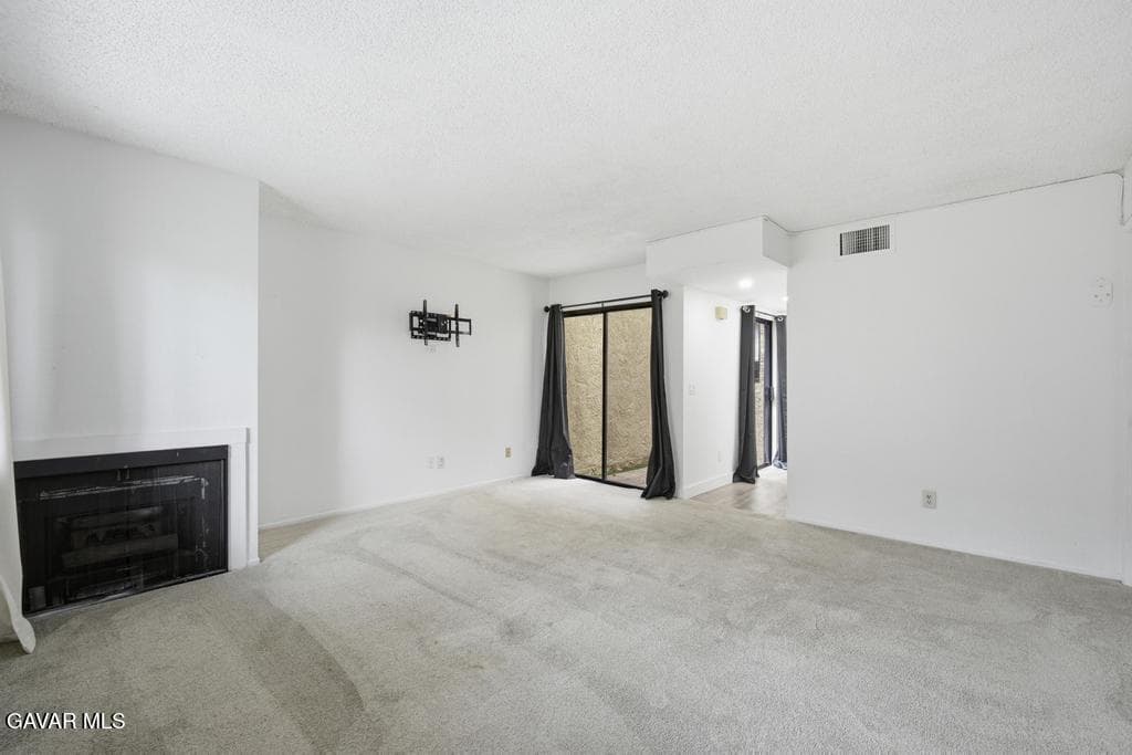 44200 Kingtree Avenue — photo 5