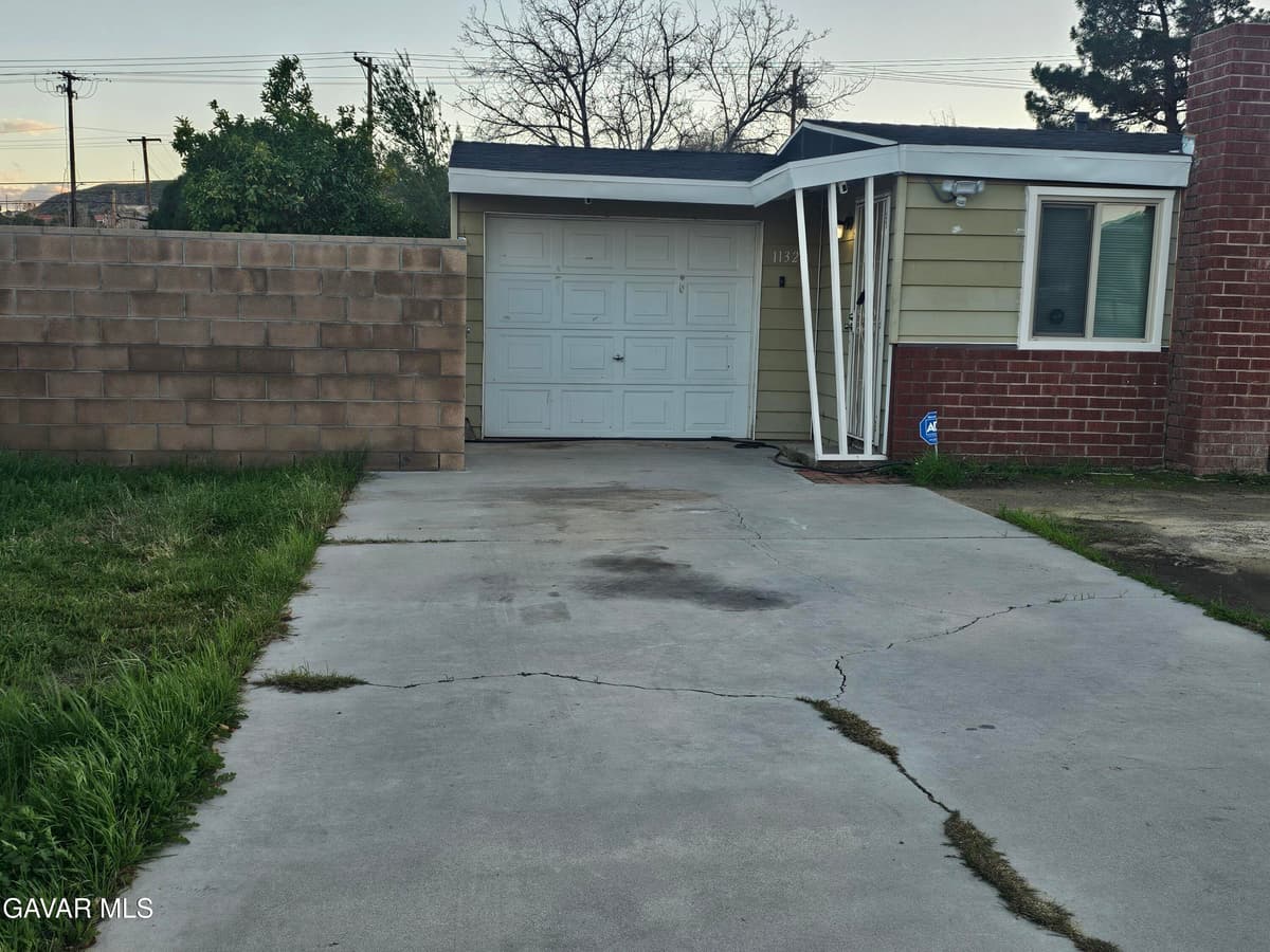 1132 W Ave P-14 — photo 4