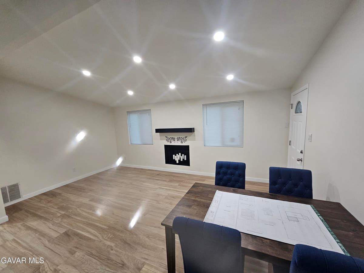 1132 W Ave P-14 — photo 7