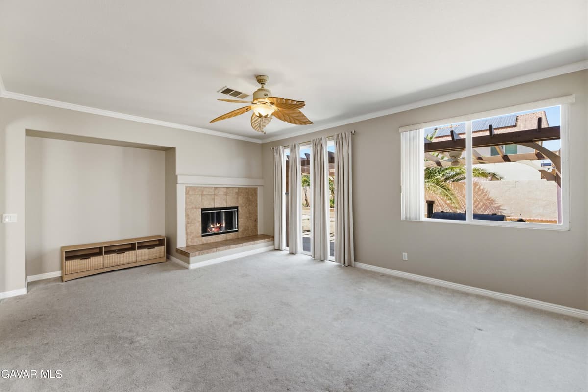 4613 W Avenue J13 — photo 8