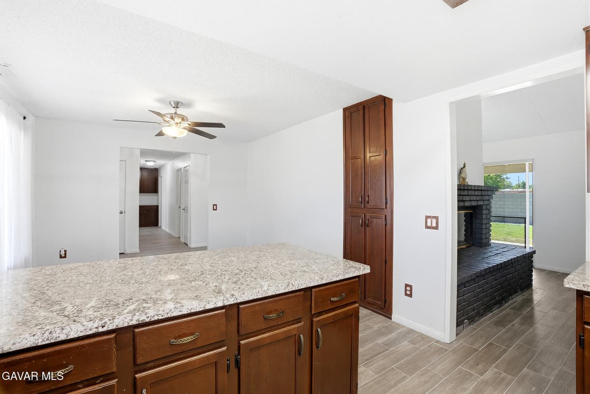10344 E Avenue R 10 — photo 8
