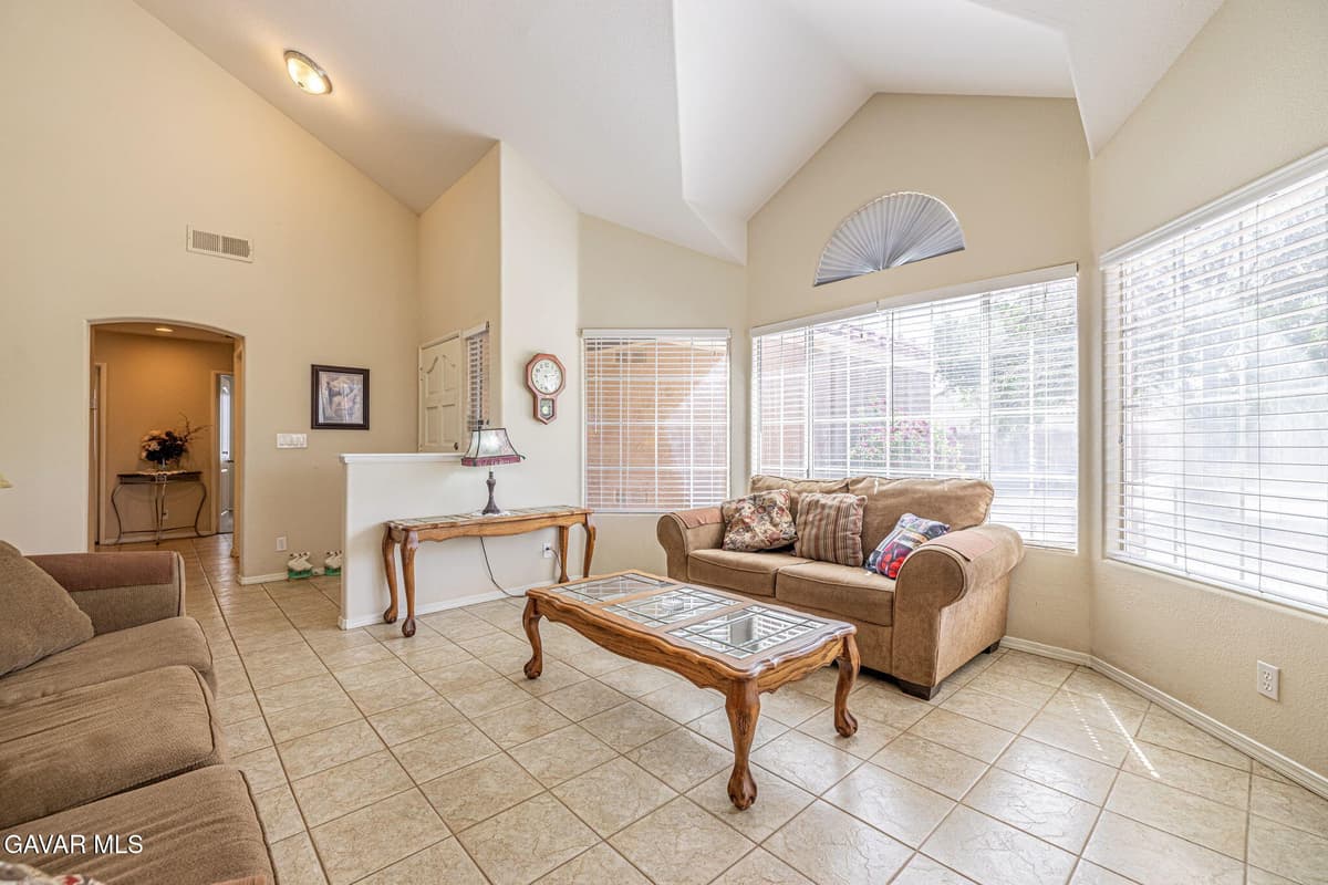 37064 Springfield Street — photo 6