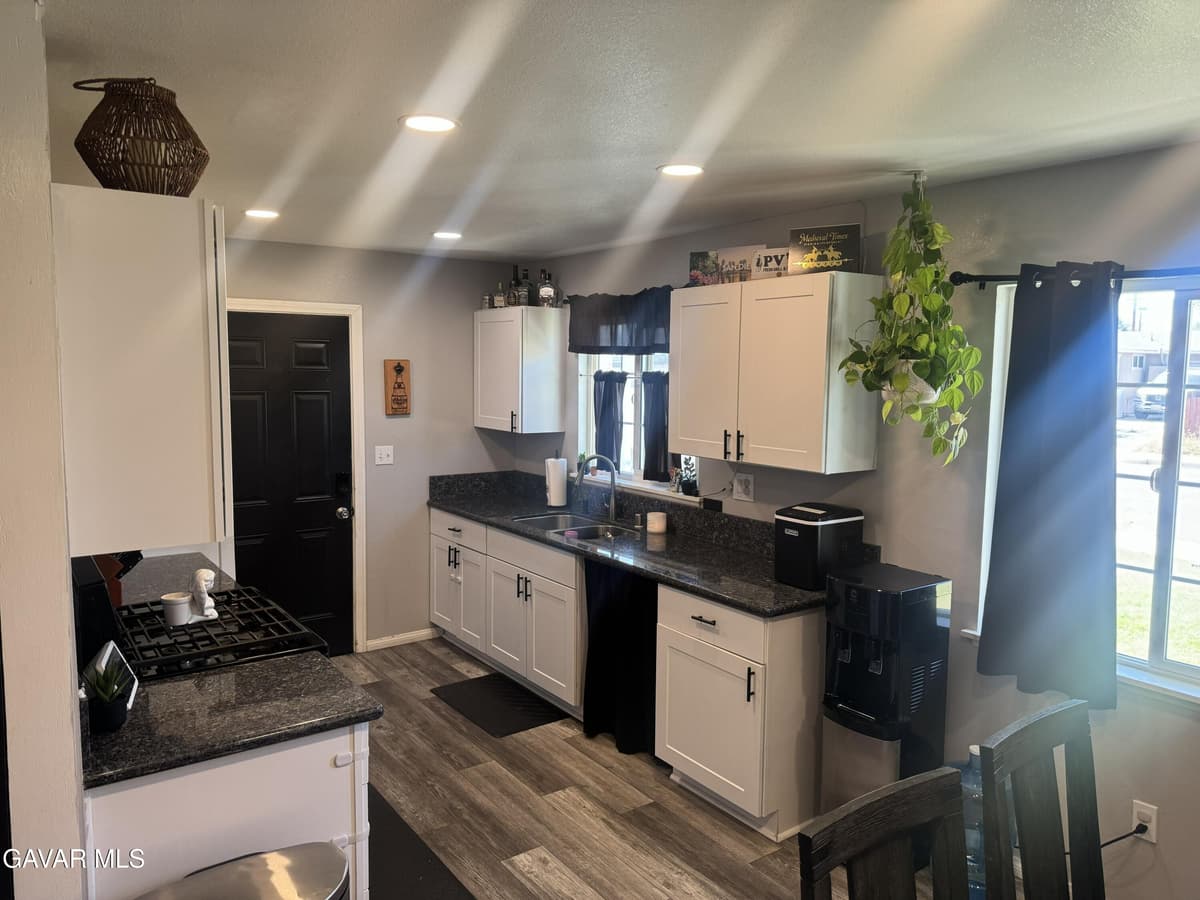 27179 Cote Street — photo 4
