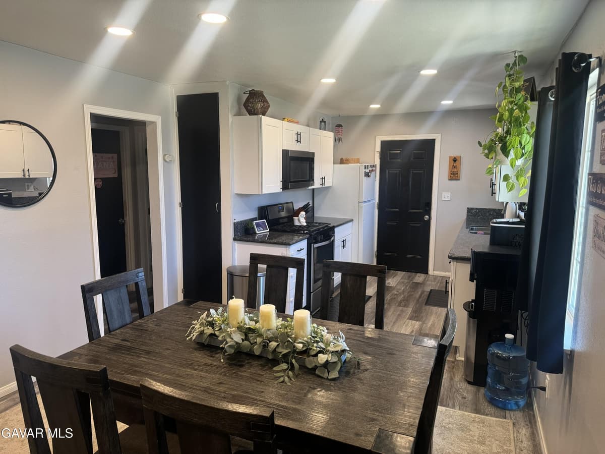 27179 Cote Street — photo 5