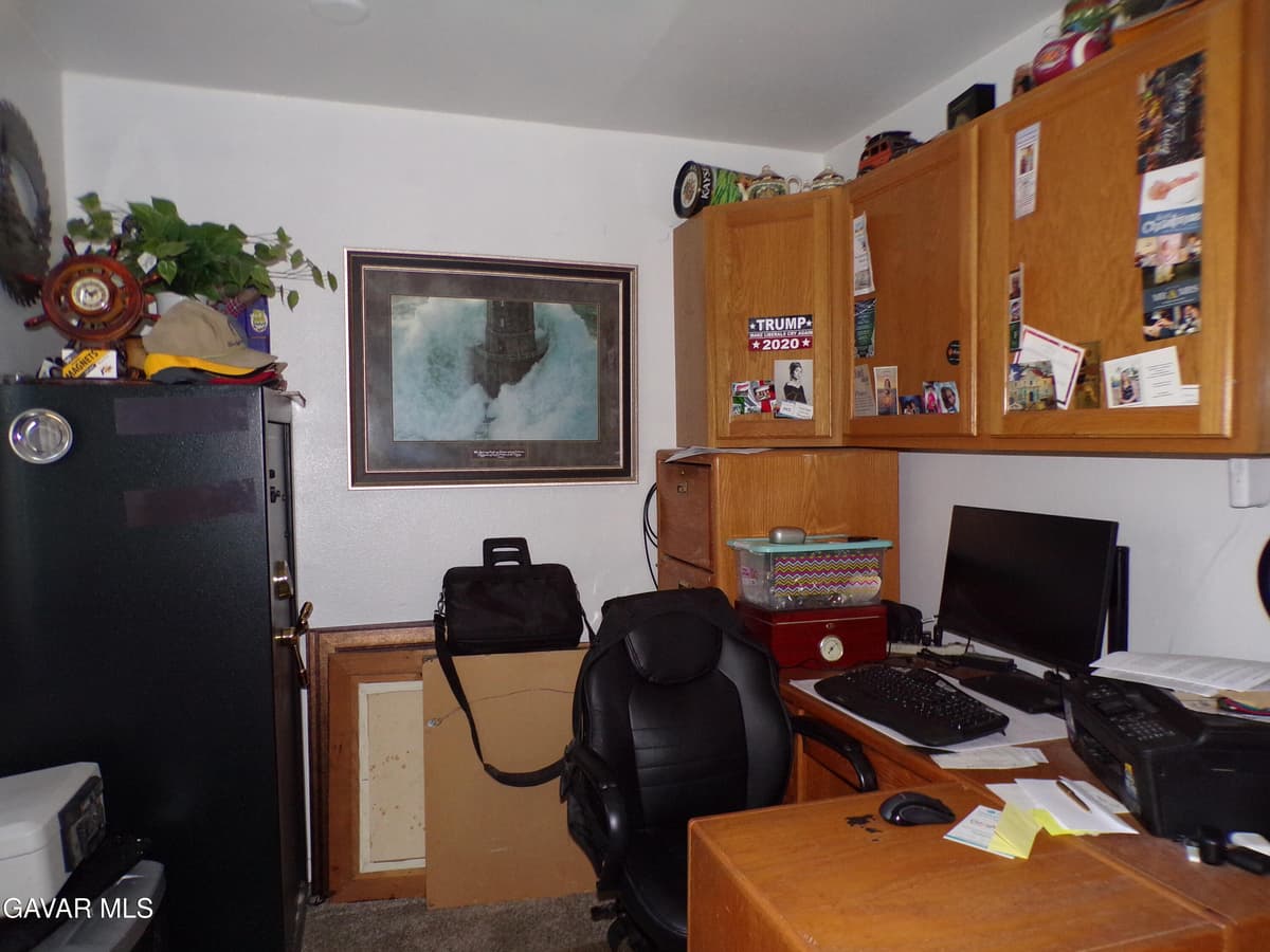 44026 W 10th Street — photo 7
