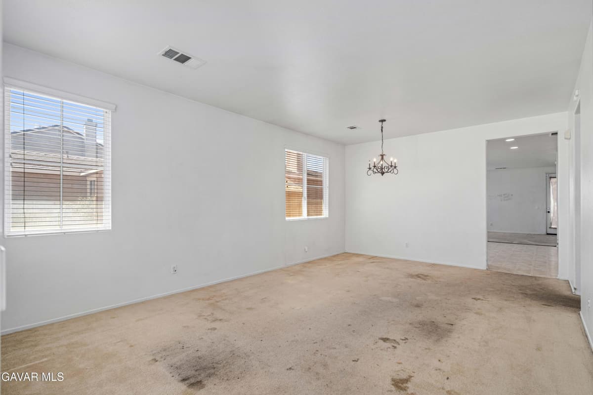 42955 Carpenter Drive — photo 6