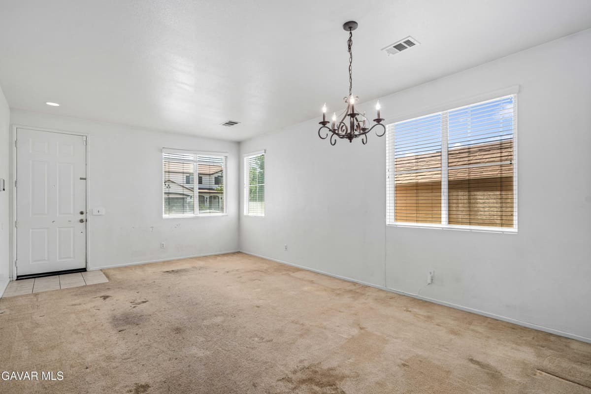 42955 Carpenter Drive — photo 7