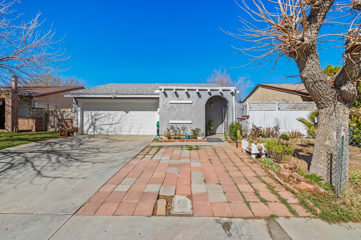 3111 E Avenue Q13 — photo 2
