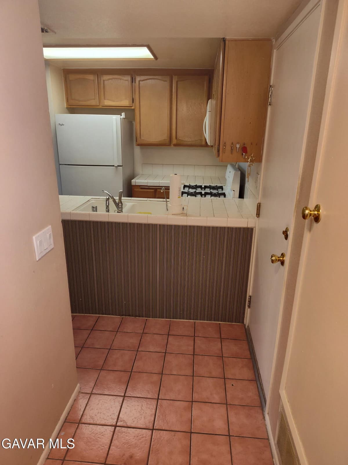 1840 E Avenue J2 — photo 4
