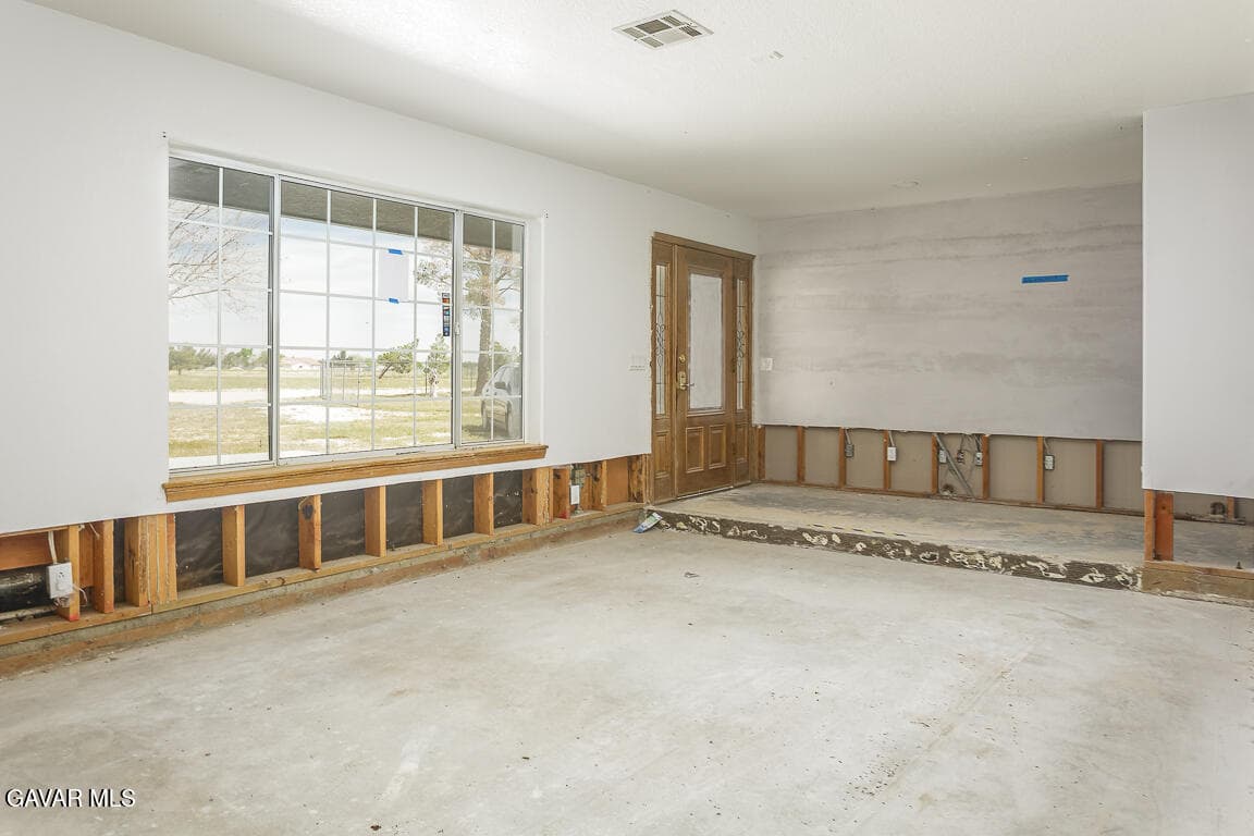 8718 W Avenue D12 — photo 5