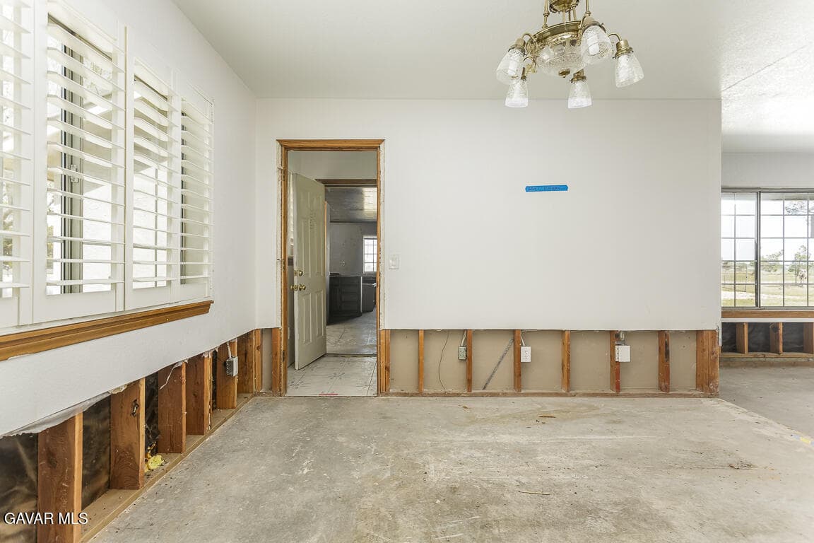 8718 W Avenue D12 — photo 7