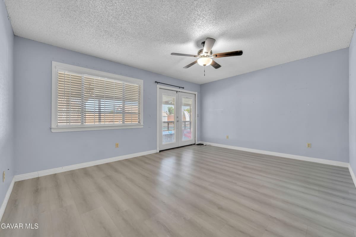 7343 Bay Avenue — photo 6